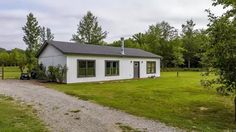 Exterior - 320 Wagontrain Rd, Beebe, AR 72012 photo 3 of 9