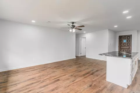 Kitchen - 315 Davis St, Trumann, AR 72472 photo 7 of 8