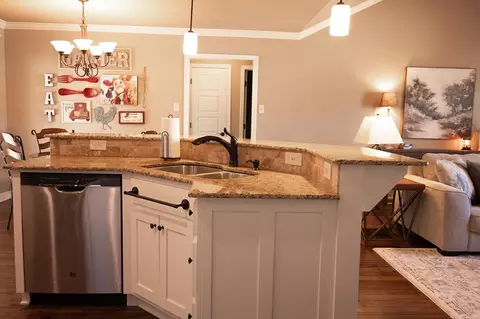 Kitchen - 235 Creek View Dr, Austin, AR 72007 photo 2 of 3