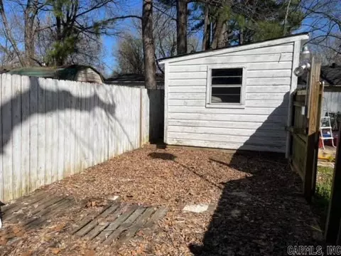 Exterior - 1916 Erbach St, Conway, AR 72034 photo 15 of 19