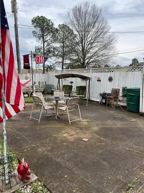 Exterior - 1916 Erbach St, Conway, AR 72034 photo 2 of 19