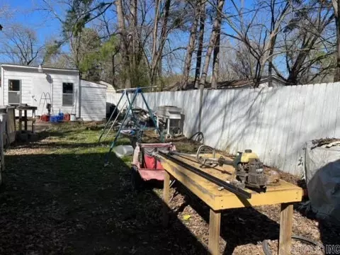Exterior - 1916 Erbach St, Conway, AR 72034 photo 19 of 19