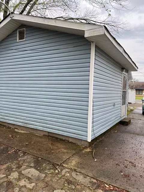 Exterior - 1916 Erbach St, Conway, AR 72034 photo 5 of 19