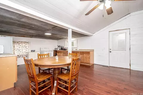 Dining - 418 Cole Dr, Benton, AR 72015 photo 2 of 3