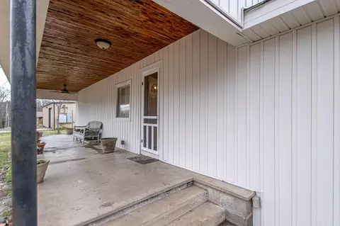 Exterior - 418 Cole Dr, Benton, AR 72015 photo 3 of 11
