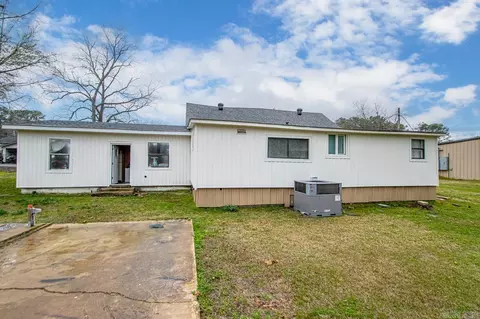Exterior - 418 Cole Dr, Benton, AR 72015 photo 8 of 11