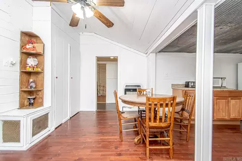 Dining - 418 Cole Dr, Benton, AR 72015 photo 1 of 3