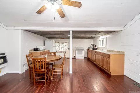 Dining - 418 Cole Dr, Benton, AR 72015 photo 3 of 3