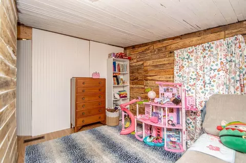 Bedroom - 418 Cole Dr, Benton, AR 72015 photo 2 of 5