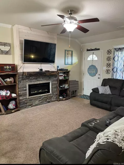 Living - 140 Wildflower Dr, Beebe, AR 72012 photo 1 of 4