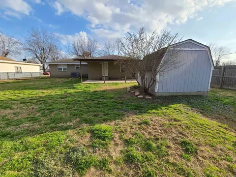 Exterior - 480 E Bruce St, Piggott, AR 72454 photo 11 of 13