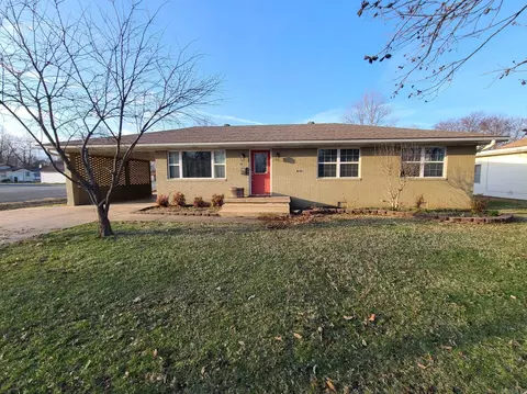 Exterior - 480 E Bruce St, Piggott, AR 72454 photo 1 of 13