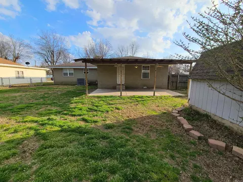Exterior - 480 E Bruce St, Piggott, AR 72454 photo 10 of 13