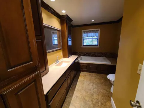Bath - 480 E Bruce St, Piggott, AR 72454 photo 1 of 11