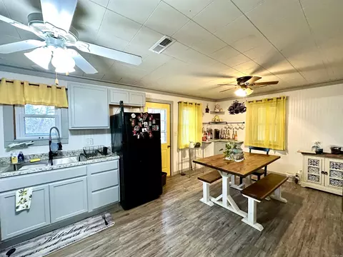Dining - 685 Rodney Cuttoff Rd, Dolph, AR 72528 photo 1 of 1