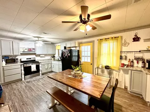 Living - 685 Rodney Cuttoff Rd, Dolph, AR 72528 photo 4 of 5