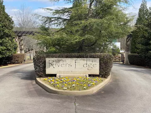 000 River View Dr, Heber Springs, AR 72543