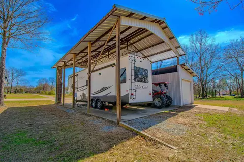 Exterior - 3006 David O Young Rd, Benton, AR 72019 photo 12 of 22