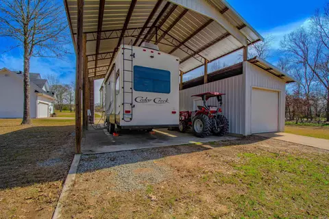 Exterior - 3006 David O Young Rd, Benton, AR 72019 photo 13 of 22