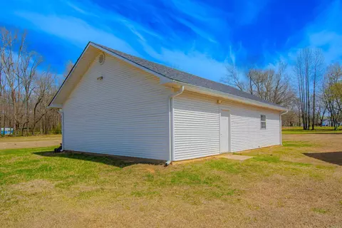 Exterior - 3006 David O Young Rd, Benton, AR 72019 photo 7 of 22