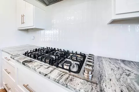 Kitchen - 1586 Calcutta Dr, Cabot, AR 72023 photo 6 of 10