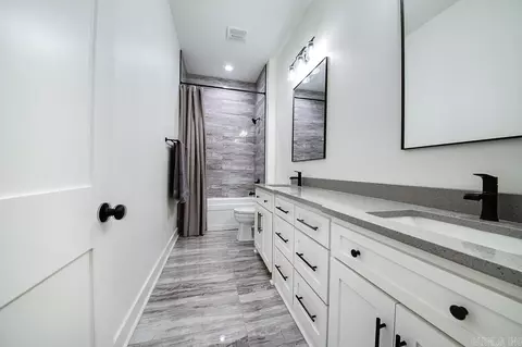 Bath - 1586 Calcutta Dr, Cabot, AR 72023 photo 8 of 8