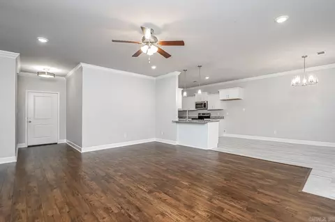 Entry Way - 4500 Western Woods Dr, Benton, AR 72015 photo 1 of 3