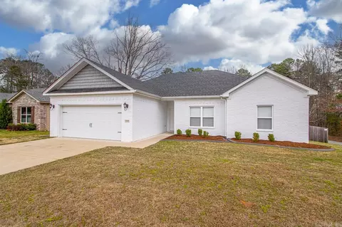 Exterior - 4500 Western Woods Dr, Benton, AR 72015 photo 2 of 7