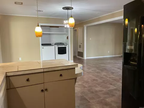 2402 W 38 St, Pine Bluff, AR 71603 photo 17