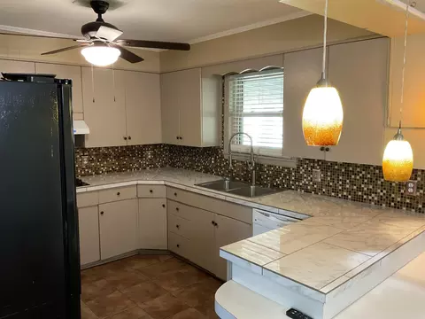 2402 W 38 St, Pine Bluff, AR 71603 photo 12