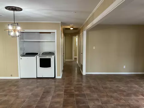 2402 W 38 St, Pine Bluff, AR 71603 photo 9