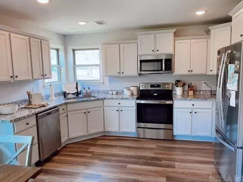 1073 Heritage Way, Benton, AR 72019 photo 6