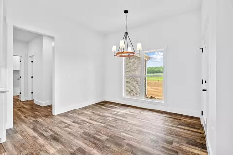 Dining - 4 Republican Loop, Greenbrier, AR 72058 photo 1 of 1