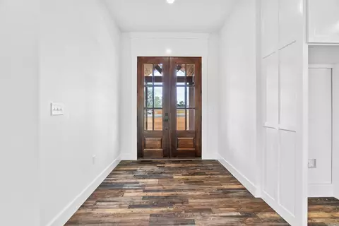 Entry Way - 4 Republican Loop, Greenbrier, AR 72058 photo 1 of 1