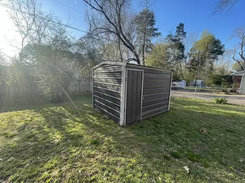 Exterior - 809 Randall Dr, Searcy, AR 72143 photo 6 of 8