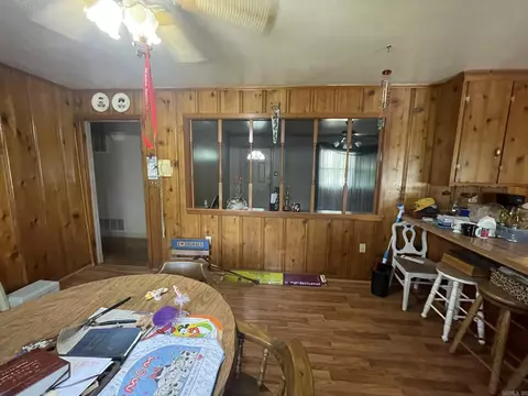Dining - 809 Randall Dr, Searcy, AR 72143 photo 3 of 3