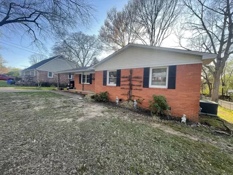 Exterior - 809 Randall Dr, Searcy, AR 72143 photo 2 of 8