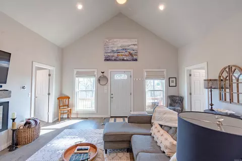 Entry Way - 205 Watersedge Dr, Edgemont, AR 72044 photo 1 of 3