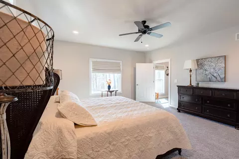 Bedroom - 205 Watersedge Dr, Edgemont, AR 72044 photo 8 of 9