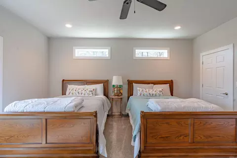 Bedroom - 205 Watersedge Dr, Edgemont, AR 72044 photo 2 of 9