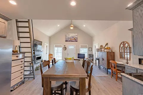 Dining - 205 Watersedge Dr, Edgemont, AR 72044 photo 1 of 3