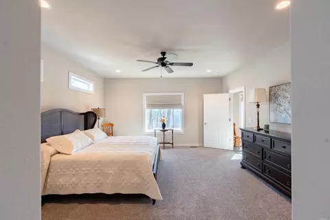 Bedroom - 205 Watersedge Dr, Edgemont, AR 72044 photo 9 of 9