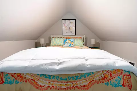 Bedroom - 207 Watersedge Dr, Edgemont, AR 72044 photo 13 of 14