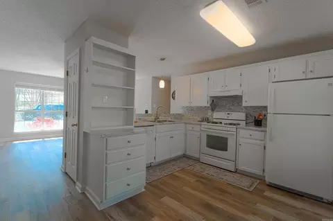 913 Edgehill Dr, Benton, AR 72015 photo 8