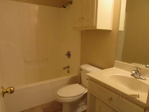 Bath - 12 Violet Ln, Cabot, AR 72023 photo 2 of 2