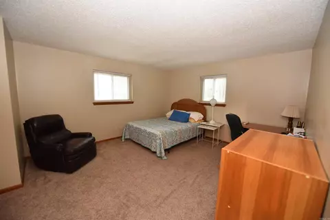 Bedroom - 105 Daniel Dr, Fairfield Bay, AR 72088 photo 2 of 5