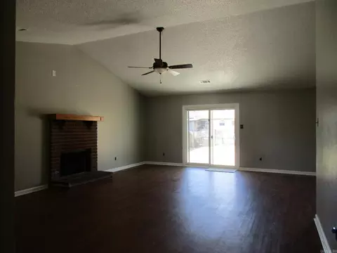 3011 Oakbrook Dr, Benton, AR 72015 photo 5