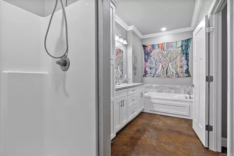 Bath - 73 Everett Bolton Ln, Brookland, AR 72417 photo 3 of 4