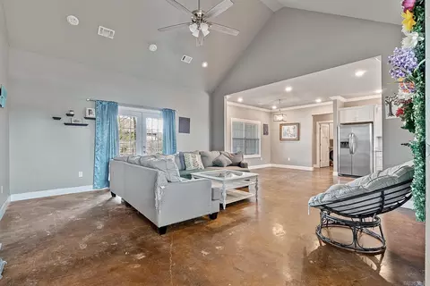Living - 73 Everett Bolton Ln, Brookland, AR 72417 photo 2 of 2