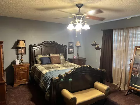 Bedroom - 8440 Victoria Dr, Pine Bluff, AR 71603 photo 1 of 2